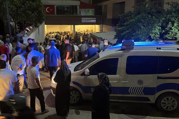 Komşu ölüm saçtı!