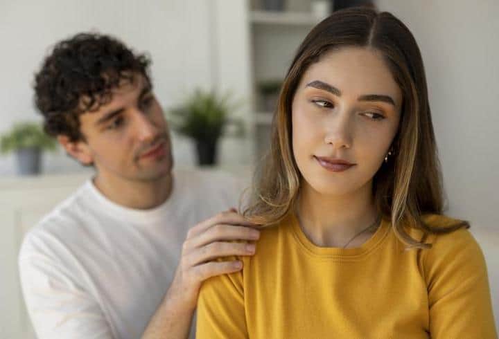 Partnerinizle aranızda sorun mu var? Kaygılı bağlanma yaşıyor olabilirsiniz! İşte kaygılı bağlanmanın 4 belirgin özelliği