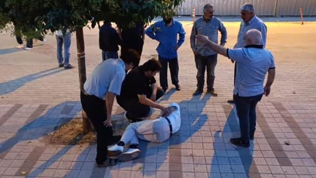 Kazayı duyan doktor, duvardan atlayarak yaralı sürücüye müdahale etti