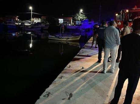 Samsun'da park halindeki otomobil denize düştü