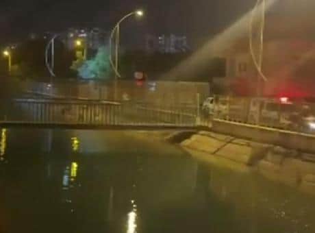 Mersin'de sulama kanalına düşen iki kardeşten biri boğuldu; diğerinin durumu ağır