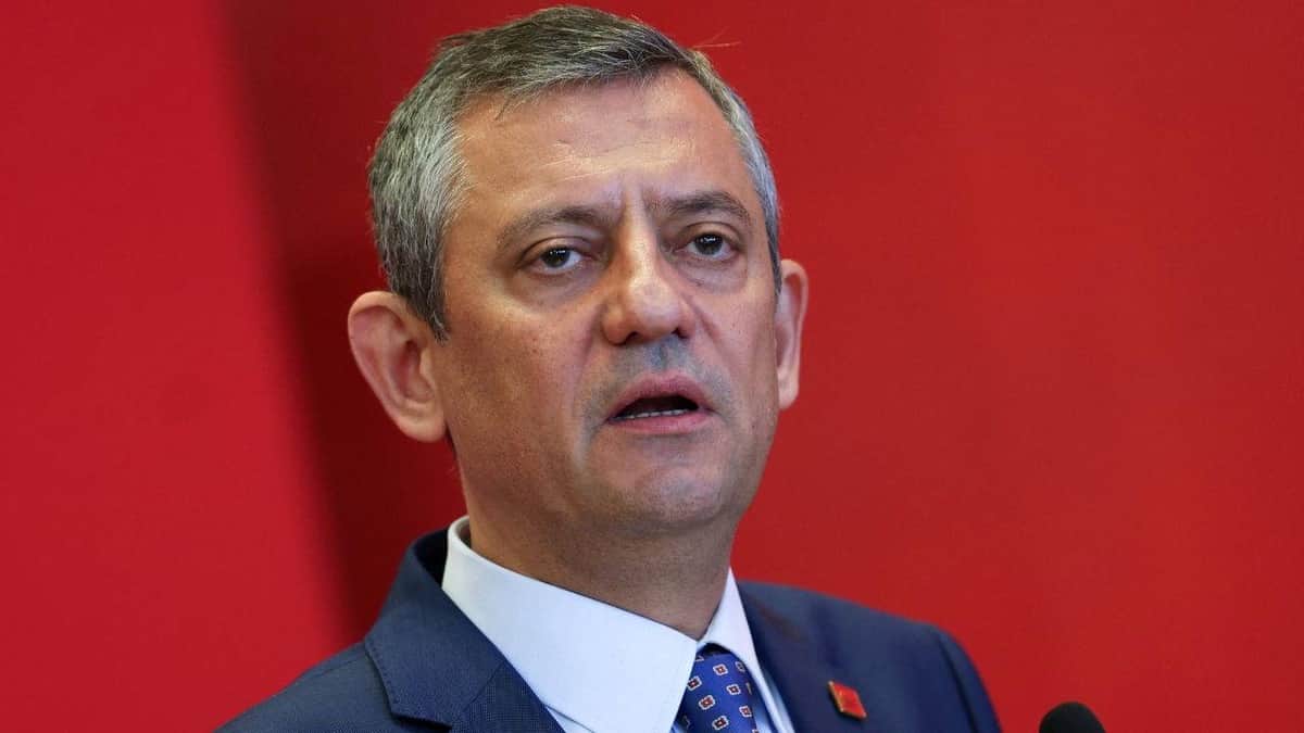Özgür Özel’den Aile Dayanışma Ağı’nın yeni hesabına destek çağrısı