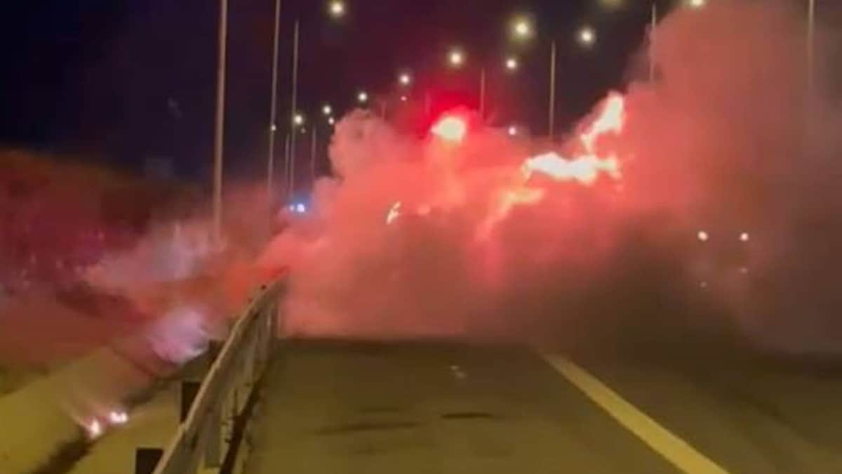 Kuzey Marmara Otoyolu’nda seyir halindeki otomobil yandı