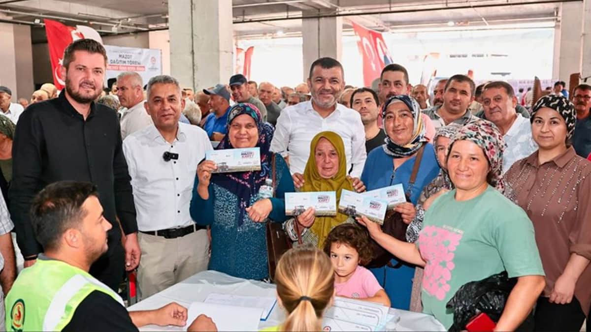 Denizli’de üreticinin yüzü Büyükşehir ile gülüyor