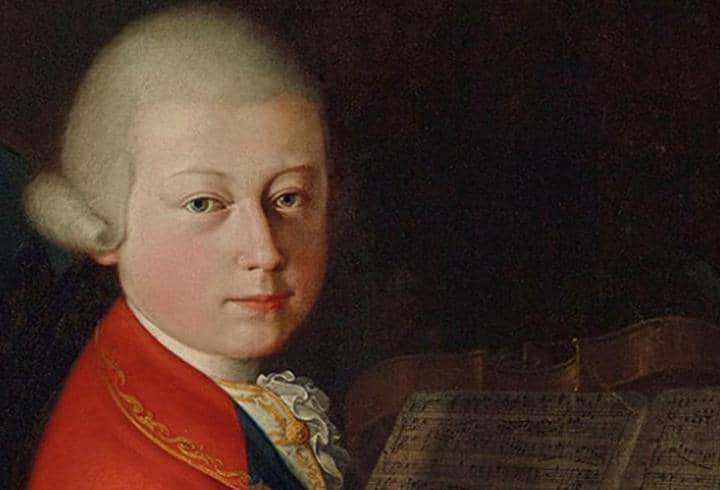 Hologram sanatla buluşuyor: Mozart yüzyıllar sonra yeniden sahnede!