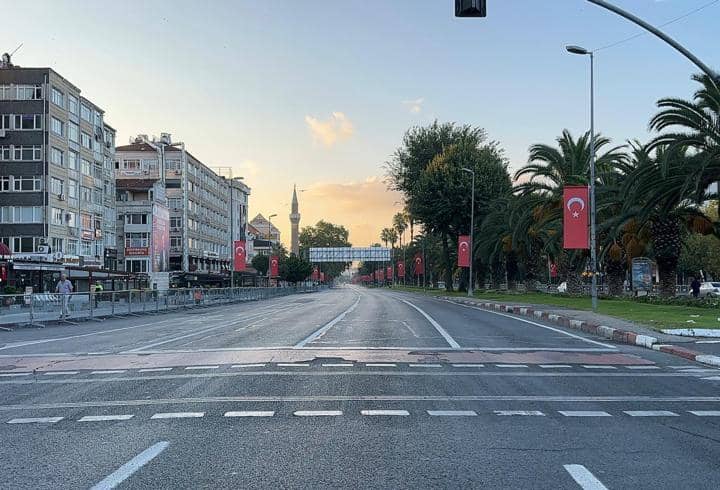 İstanbul'da bugün bazı yollar trafiğe kapalı!