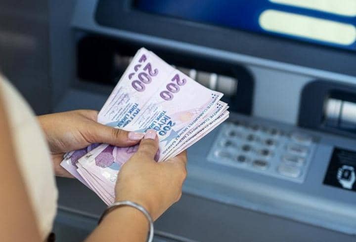 Emeklilere rekor promosyon! İmzadan önce bu şartları mutlaka kontrol edin...