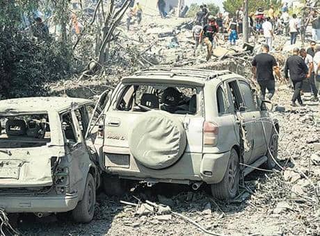 İsrail, Lübnan’ı vurdu