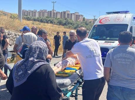 Nevşehir’de traktör ile çekici çarpıştı! Römorktaki 4 çocuk yaralandı