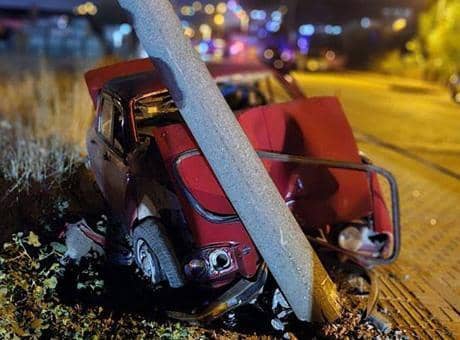 Çanakkale'de otomobil aileye çarptı: 1 ölü, 4 yaralı