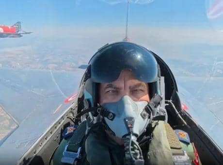 Hava Kuvvetleri Komutanı Dalkıran, 2026-2027 Uçuş Eğitim Yılı'nın ilk uçuşunu yaptı