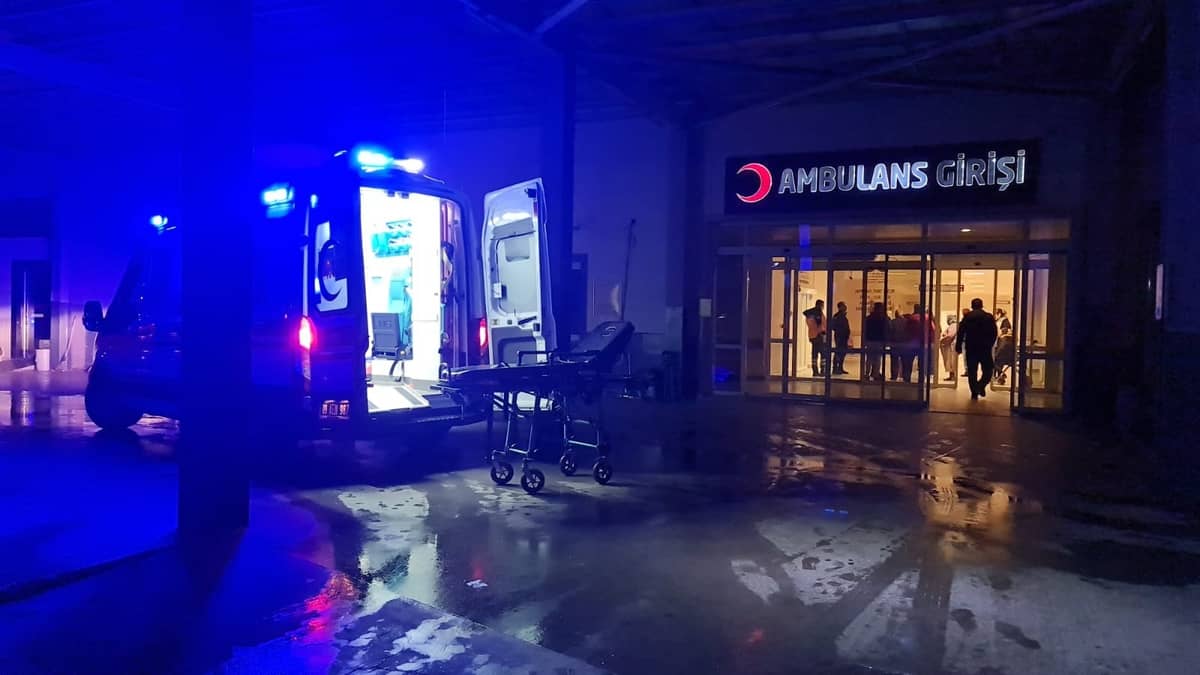 Aydın'da minibüs tarlaya uçtu. 1 kişi öldü, 2 yaralı