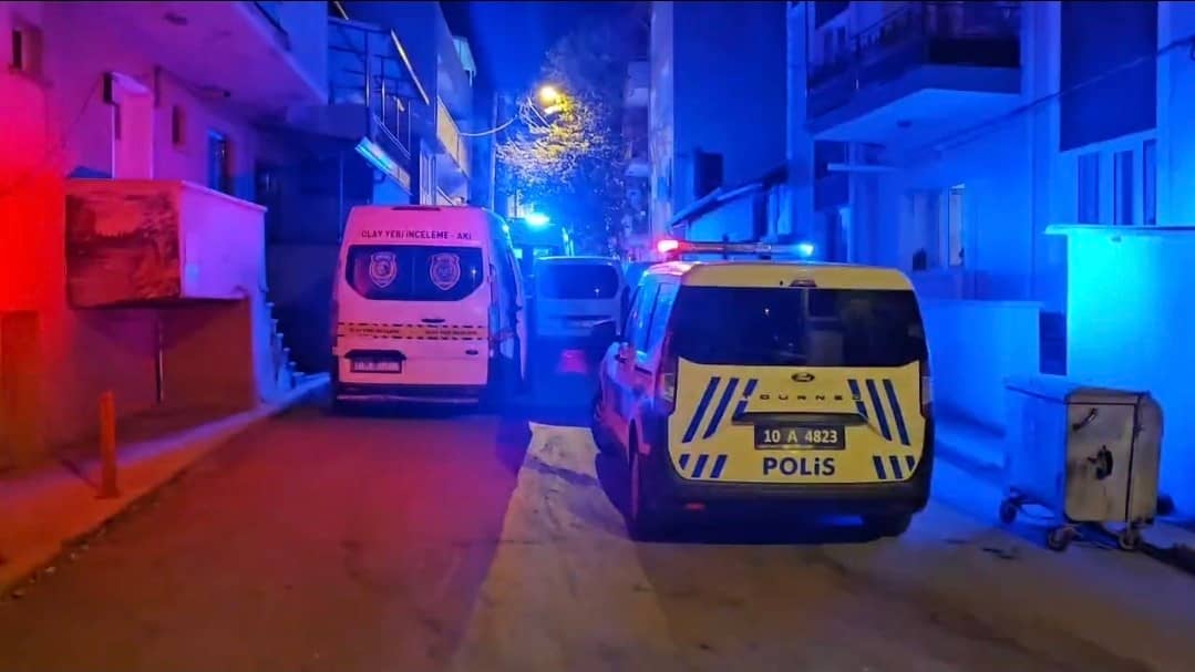 Kardeşlerin bıçaklı kavgası. 1 ölü, 1 yaralı