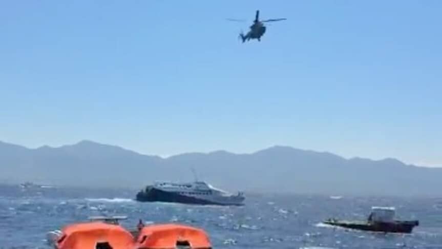 Kıbrıs'ta batan yolcu feribotundan kurtarıldı, yaşananları anlattı. "Gemi su alıyor diye söyledik"