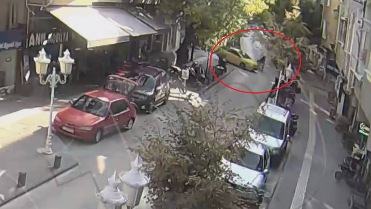 Amasya’da kaza anı kamerada: Ehliyetsiz sürücüye ve babasına 80 bin TL ceza