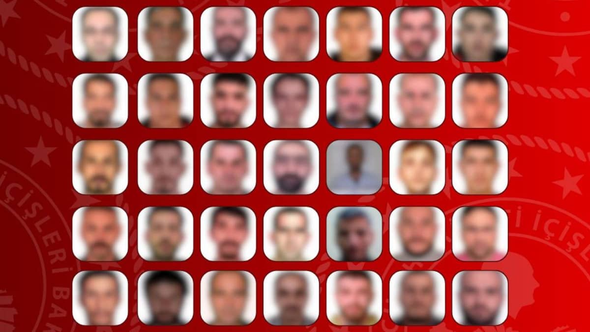 16'sı kırmızı bültenle aranıyordu... 60 firari suçlu Türkiye'ye iade edildi