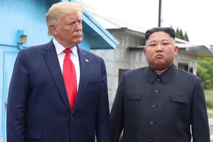 Trump'tan Kim Jong Un paylaşımı! Düştüğü not bomba Trump'tan Kim Jong Un paylaşımı! Düştüğü not bomba