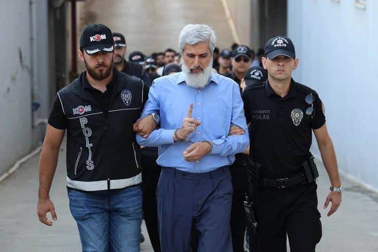Dev operasyonda yeni gelişme! Aralarında Kuytul ve eşi de var Dev operasyonda yeni gelişme! Aralarında Kuytul ve eşi de var