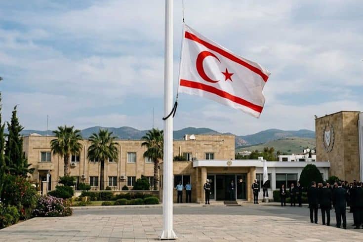 KKTC’de ulusal yas ilan edildi! 3 gün sürecek KKTC’de ulusal yas ilan edildi! 3 gün sürecek