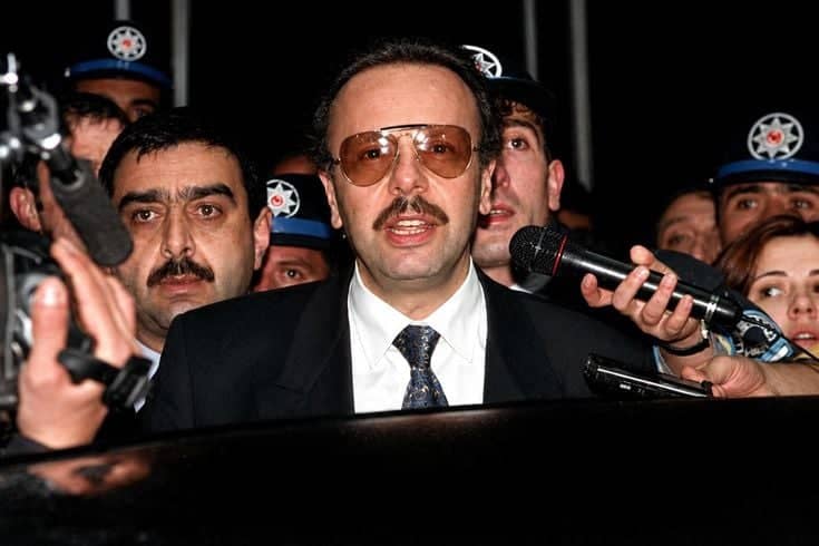 Eski bakanın doktorunun "Bilmiyorum" yalanı böyle çürüdü Eski bakanın doktorunun "Bilmiyorum" yalanı böyle çürüdü