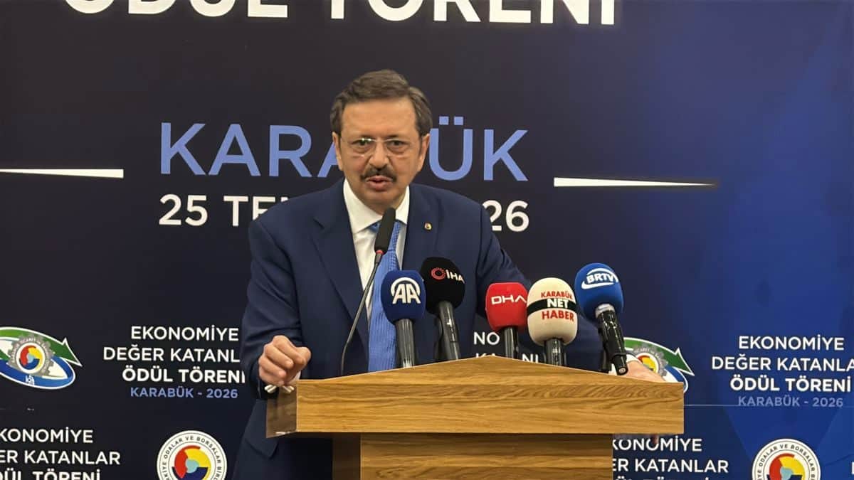 Hisarcıklıoğlu: Üretim yapmaya devam eden her kardeşim madalya almaya hak ediyor (2) Hisarcıklıoğlu: Üretim yapmaya devam eden her kardeşim madalya almaya hak ediyor (2)