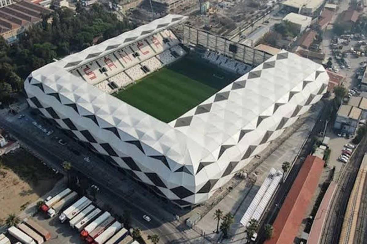 Türk futbolunun asırlık çınarına kayyum atanıyor Türk futbolunun asırlık çınarına kayyum atanıyor