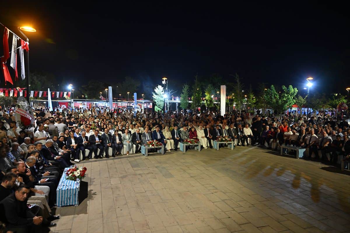 Gaziantep'te 10. Hemşehri Dernekleri Festivali başladı Gaziantep'te 10. Hemşehri Dernekleri Festivali başladı