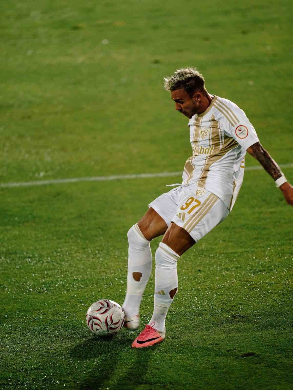 Kayserispor’un ilk golleri Seferi’den Kayserispor’un ilk golleri Seferi’den