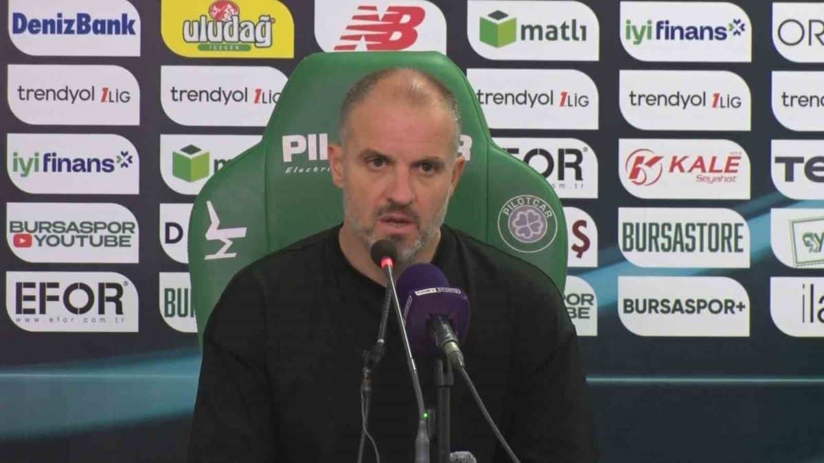 Bursaspor Teknik Direktörü Mustafa Er: 'İlk yarıdan memnunum, ikinci yarı bize yakışmadı' Bursaspor Teknik Direktörü Mustafa Er: 'İlk yarıdan memnunum, ikinci yarı bize yakışmadı'