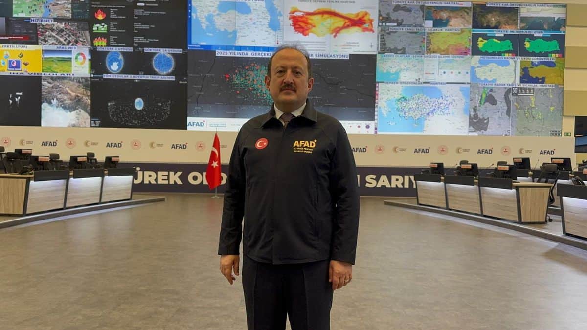 AFAD Başkanı Pehlivan: Marmara ve İstanbul'da Deprem Tatbikatları Aralıksız Sürüyor AFAD Başkanı Pehlivan: Marmara ve İstanbul'da Deprem Tatbikatları Aralıksız Sürüyor