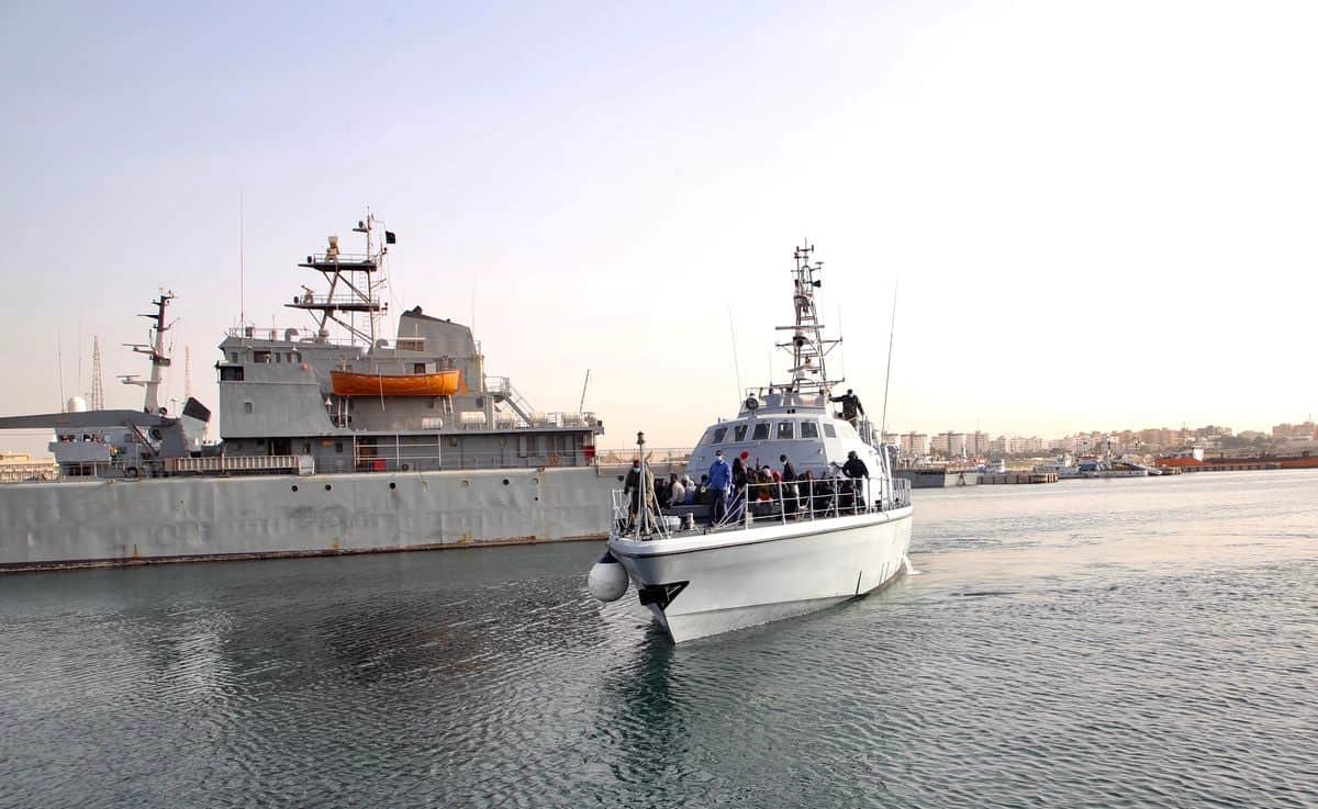 Libya'da göçmen teknesi alabora oldu: 2 ölü Libya'da göçmen teknesi alabora oldu: 2 ölü