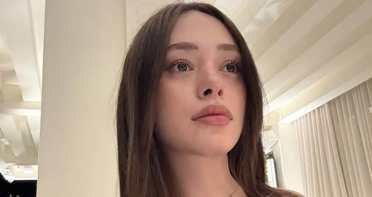 Sena Mia Kalıp kimdir? Altı Üstü İstanbul'un Melek'i Sena Mia Kalıp kaç yaşında, nereli? Sena Mia Kalıp kimdir? Altı Üstü İstanbul'un Melek'i Sena Mia Kalıp kaç yaşında, nereli?