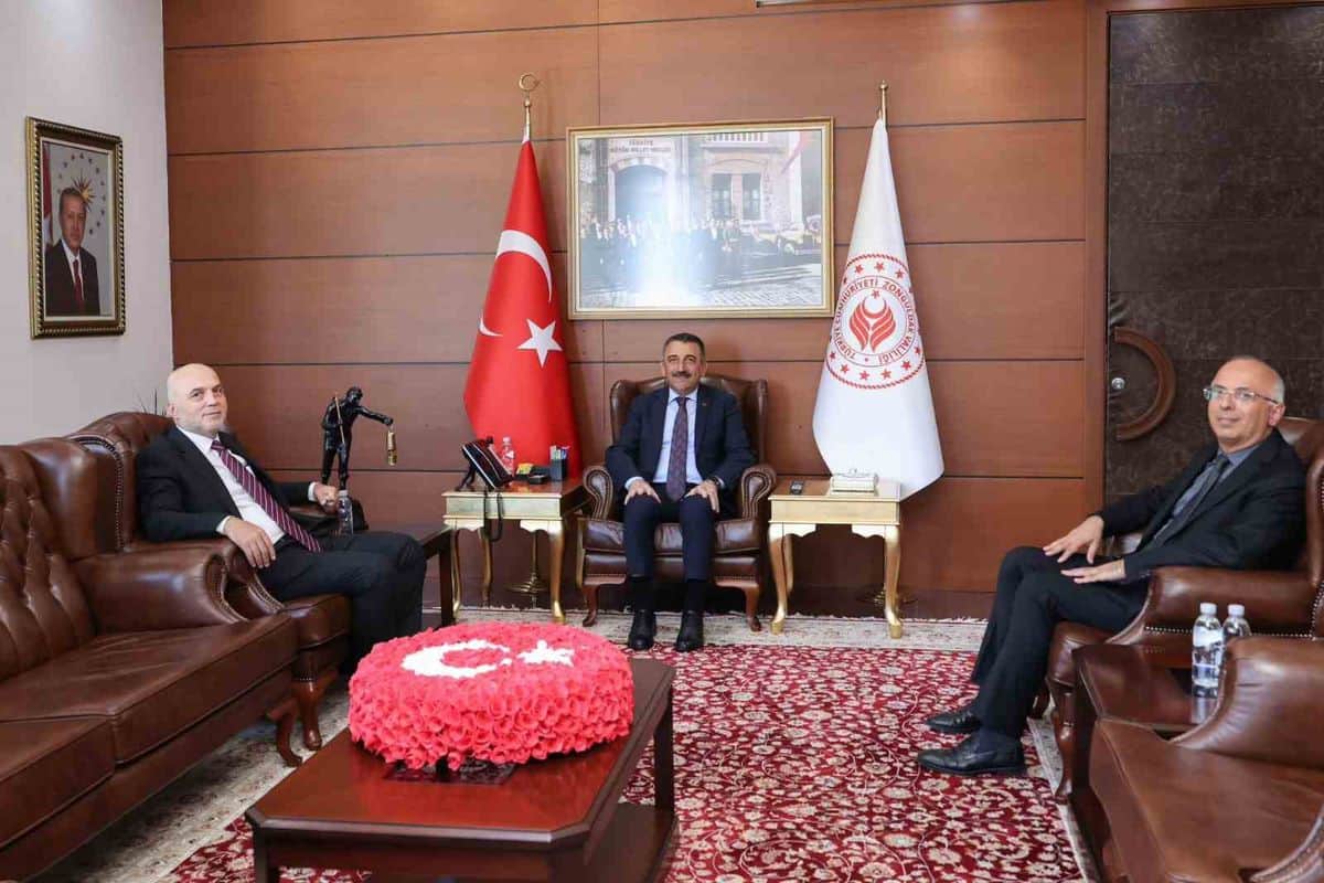 BEUN Rektörü Ulusoy, Vali Hacıbektaşoğlu'nu Ziyaret Etti BEUN Rektörü Ulusoy, Vali Hacıbektaşoğlu'nu Ziyaret Etti
