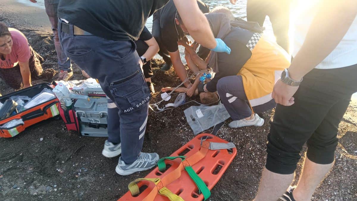 Fatsa'da 4 yaşındaki çocuk boğulma tehlikesi geçirdi Fatsa'da 4 yaşındaki çocuk boğulma tehlikesi geçirdi