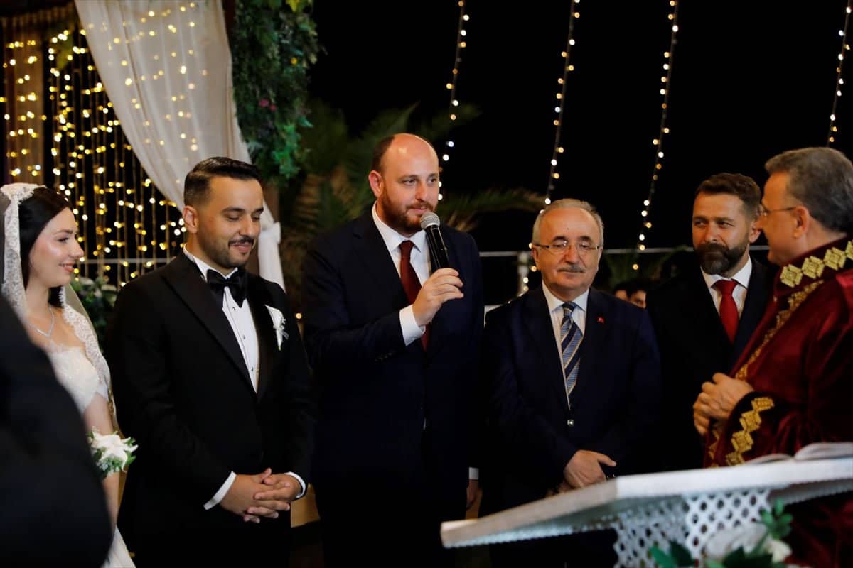 AK Partili Büyükgümüş Samsun'da Nikah Şahidi Oldu AK Partili Büyükgümüş Samsun'da Nikah Şahidi Oldu