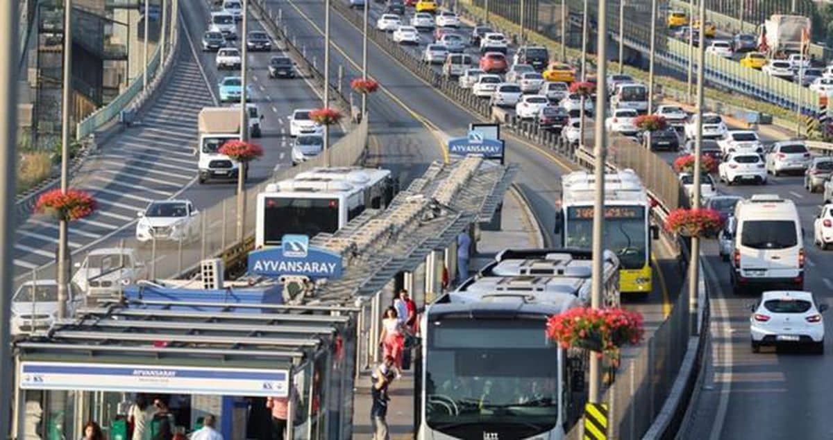 İstanbul'da trafik var mı? SON DAKİKA! 24 Ağustos Pazartesi hangi ilçelerde trafik var, hangi yollar kapalı? İstanbul'da trafik var mı? SON DAKİKA! 24 Ağustos Pazartesi hangi ilçelerde trafik var, hangi yollar kapalı?