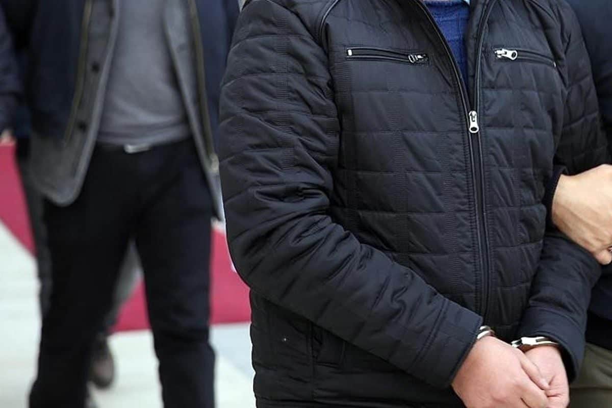 Diyarbakır'da işçi, 13 yaşındaki çocuğa tacizden tutuklandı Diyarbakır'da işçi, 13 yaşındaki çocuğa tacizden tutuklandı
