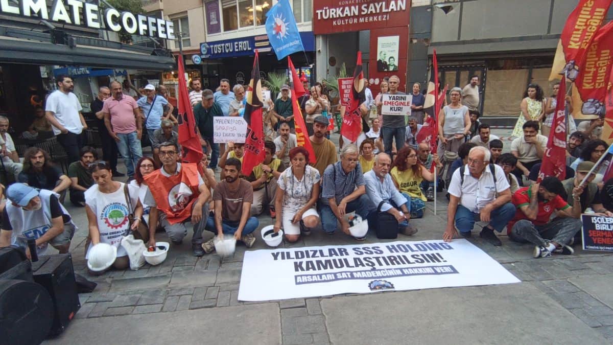 İzmir'den Ankara'daki madenciler için destek eylemi İzmir'den Ankara'daki madenciler için destek eylemi