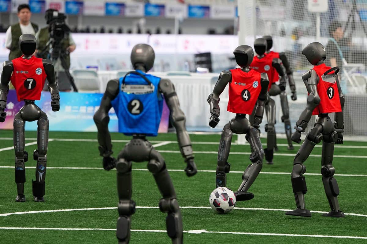 2. Dünya İnsansı Robot Oyunları Beijing'de Sona Eriyor 2. Dünya İnsansı Robot Oyunları Beijing'de Sona Eriyor