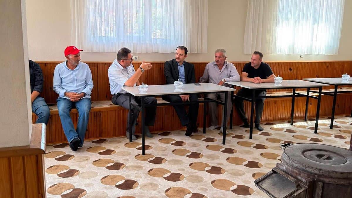 Demirözü’nde köy ziyaretleri sürüyor Demirözü’nde köy ziyaretleri sürüyor