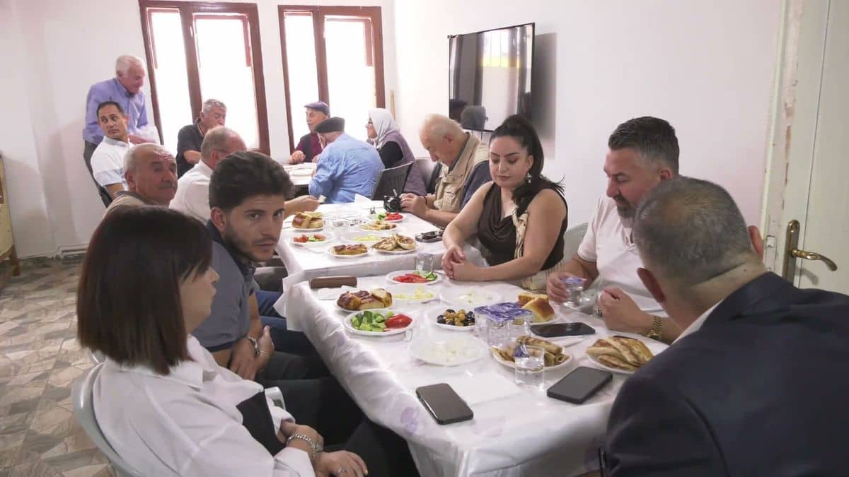CHP Ankara İl Başkanı'ndan 'paralel yapı' suçlaması CHP Ankara İl Başkanı'ndan 'paralel yapı' suçlaması