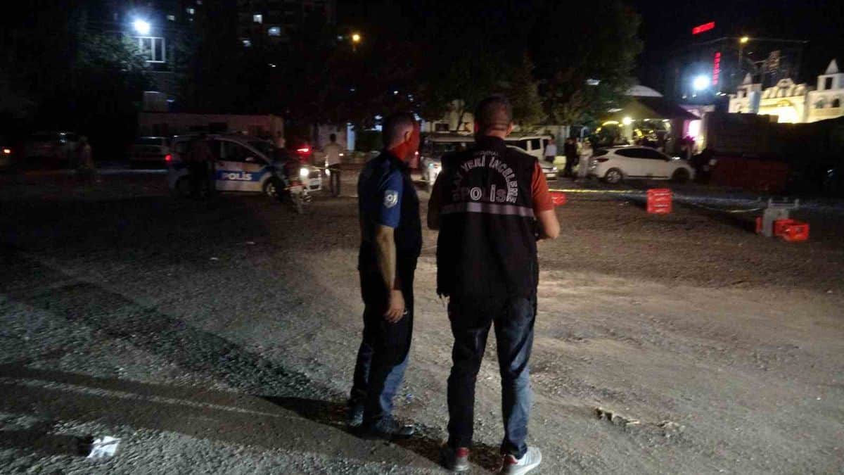Malatya'da Düğünde Kız Meselesi Kanlı Bitti: 1 Yaralı Malatya'da Düğünde Kız Meselesi Kanlı Bitti: 1 Yaralı