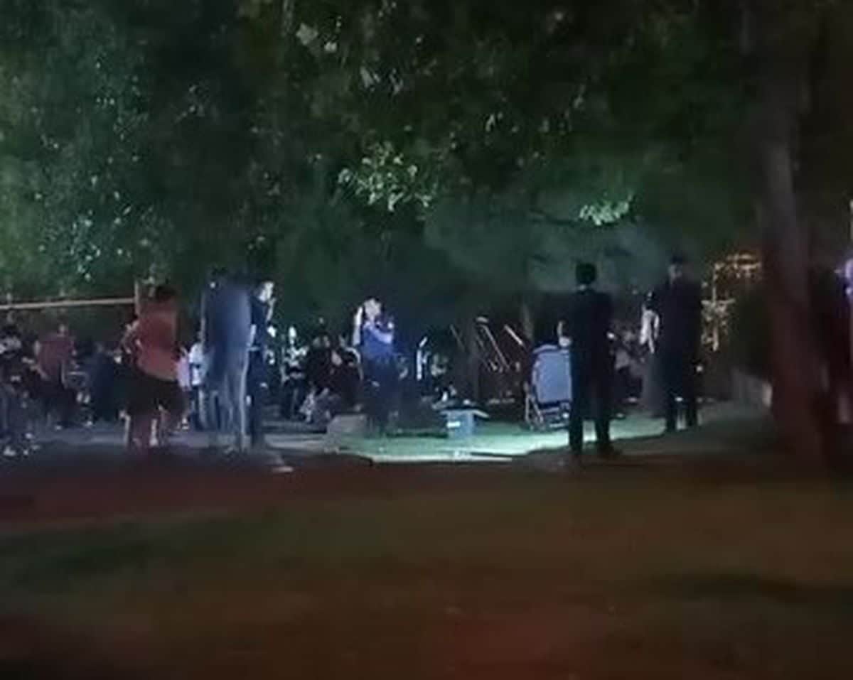 Sultangazi'de Bebek Arabasında Silah Bulundu Sultangazi'de Bebek Arabasında Silah Bulundu