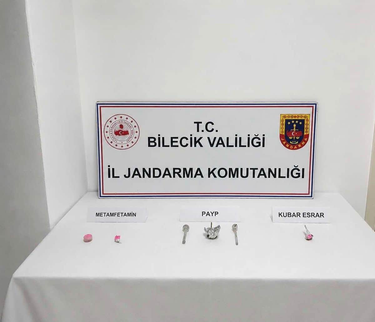 Eskişehir’den aldığı uyuşturucuyla Bilecik’e gelirken yakalandı Eskişehir’den aldığı uyuşturucuyla Bilecik’e gelirken yakalandı