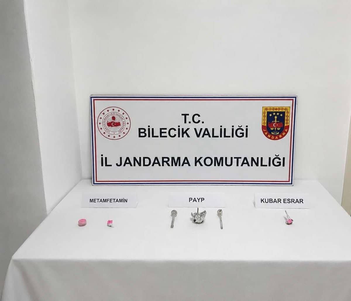 Eskişehir’den aldığı uyuşturucuyla Bilecik’e gelirken yakalandı Eskişehir’den aldığı uyuşturucuyla Bilecik’e gelirken yakalandı