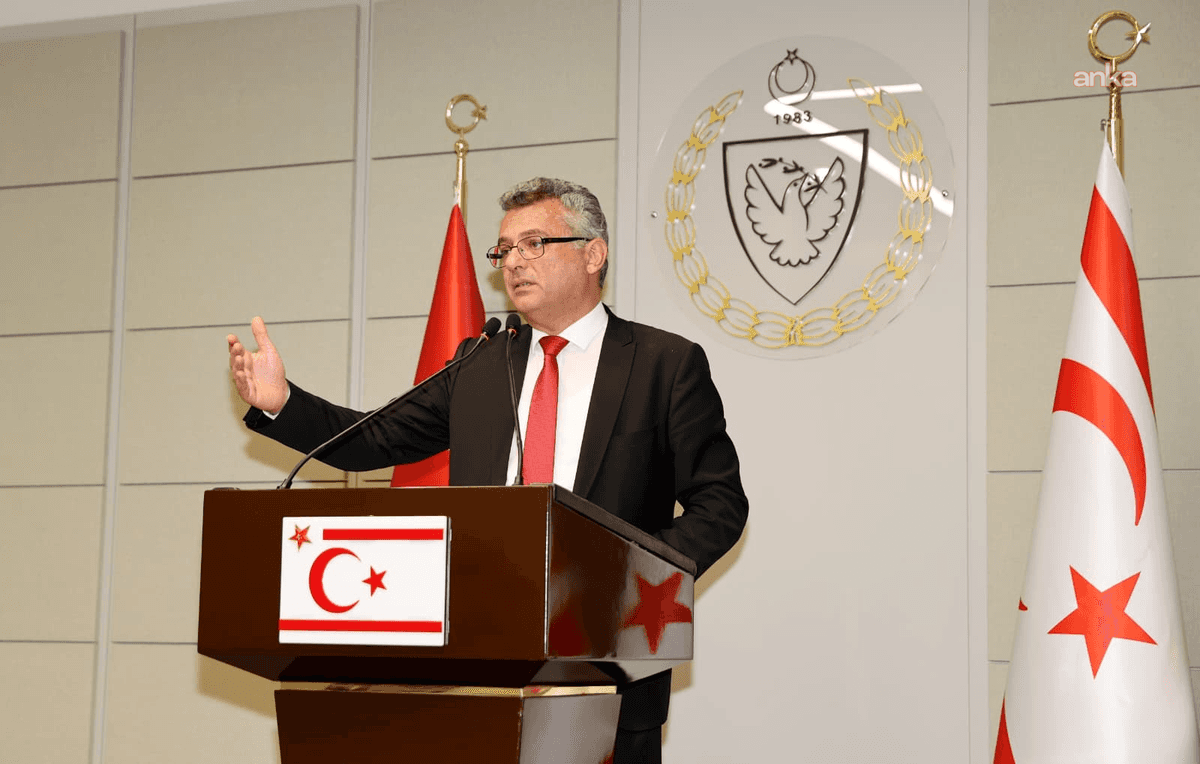 Erhürman: Büyük Zafer, tarihin akışını değiştiren eşsiz bir dönüm noktasıdır Erhürman: Büyük Zafer, tarihin akışını değiştiren eşsiz bir dönüm noktasıdır