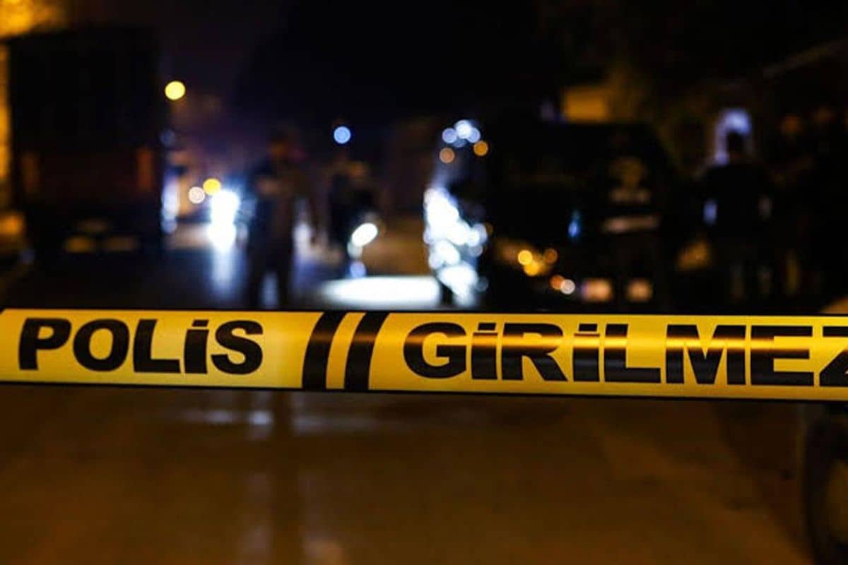 Mamak'ta Tartışma Cinayetle Bitti: İki Kişi Öldü Mamak'ta Tartışma Cinayetle Bitti: İki Kişi Öldü