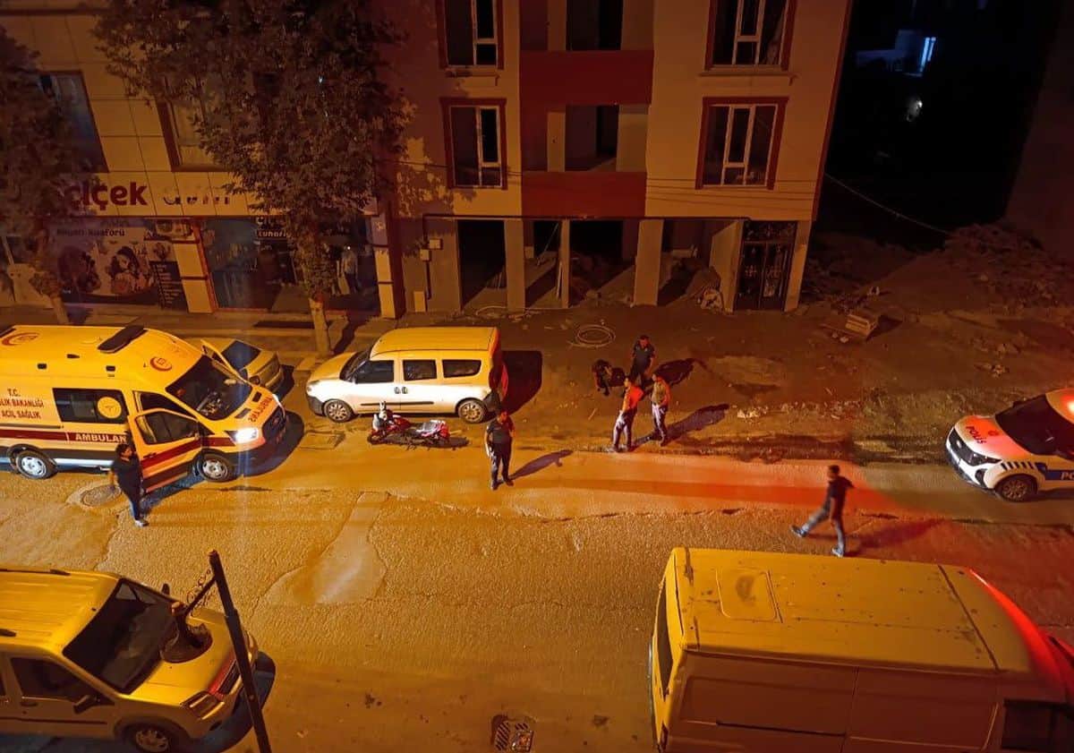 Adıyaman'da Genç, 3 Şahsın Saldırısına Uğradı Adıyaman'da Genç, 3 Şahsın Saldırısına Uğradı