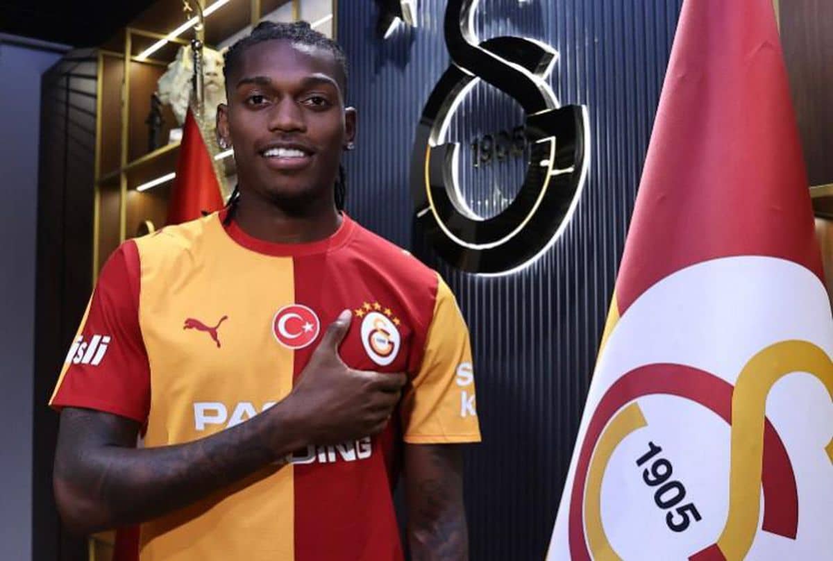 Leao sakat mı, Leao Başakşehir maçında oynayabilir mi? Leao sakat mı, Leao Başakşehir maçında oynayabilir mi?