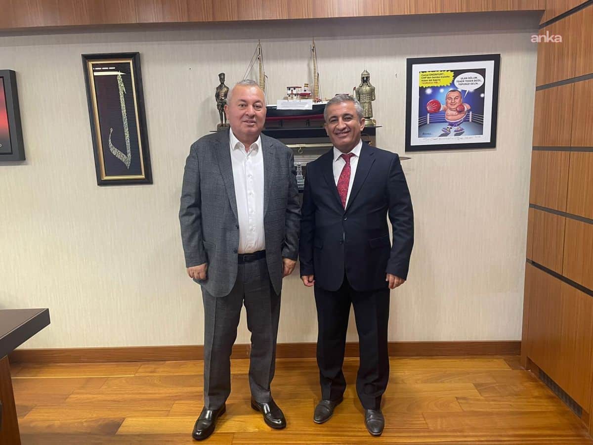 Cemal Enginyurt'un danışmanı Cem Tekinoğlu tutuklandı Cemal Enginyurt'un danışmanı Cem Tekinoğlu tutuklandı